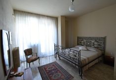 Others 4 B&B Lo Straniero