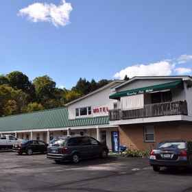 Countryside Motel1 , 飯店班纳曼城堡