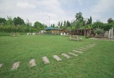 Others 2 Cayir Cimen Tatil Evleri