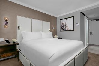 Khác 4 Executive Class At Mts Hotel