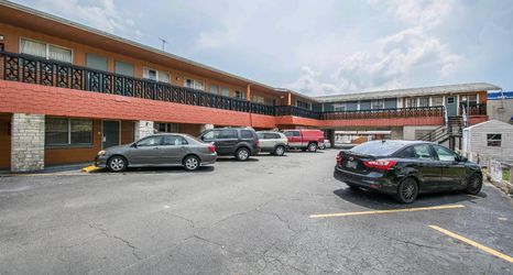 其他 2 Rodeway Inn & Suites