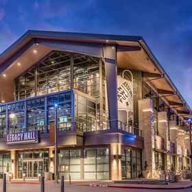 Clarion Hotel the Colony - Plano West 1, Hotel Royal Empire Trucking, LLC