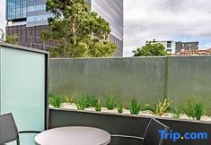 Others 4 City Edge Box Hill