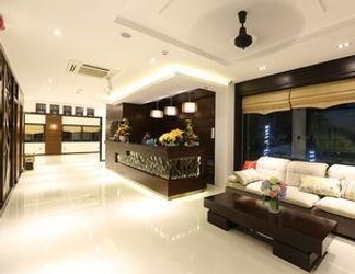 Lobby 2 Dung Hoa Hotel