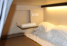 Others 6 7 Wonders Hostel