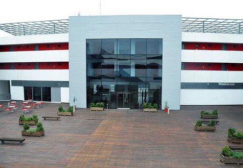 Others Kris Vega Del Rey