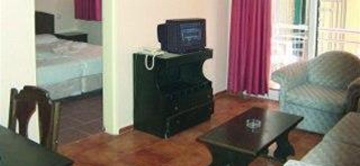 Others 2 Cicey Apart