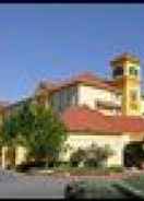 null La Quinta Inns & Suites