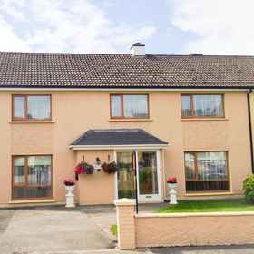 Sancta Maria 1, キラーニーホテル