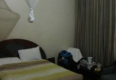 อื่นๆ 5 Regency Hotel Chevron