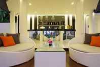 Bar, Kafe dan Lounge Long Beach Luxury Villas