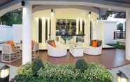 Kolam Renang 6 Long Beach Luxury Villas