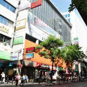 Vplace Silom1 , 飯店TanMoon Coffee - BTS Chong Nonsi Exit.4