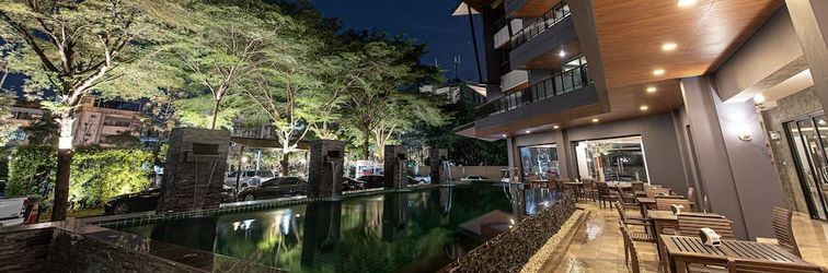 อื่นๆ The Proud Exclusive Hotel