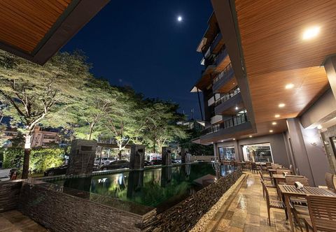 อื่นๆ The Proud Exclusive Hotel