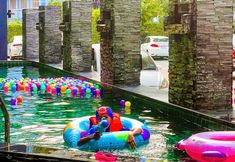 อื่นๆ 4 The Proud Exclusive Hotel