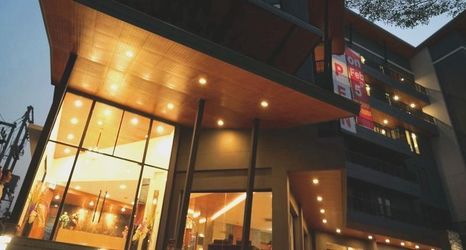 อื่นๆ 2 The Proud Exclusive Hotel