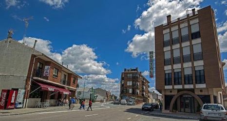 Lain-lain 2 Hostal Stop