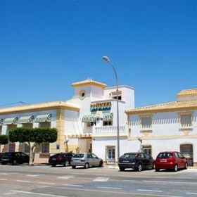 ホテル ミ・カサ 1, ラウハル・デ・アンダラックスホテル