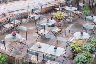 Lain-lain 4 Timbrell's Yard