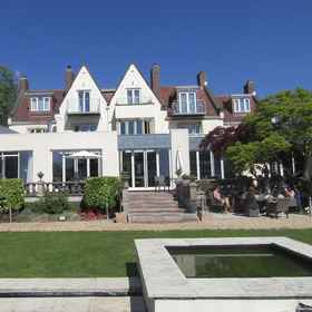 Holm House Hotel1 , 飯店Llandow