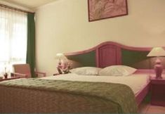 Others 7 Puri Tanjung