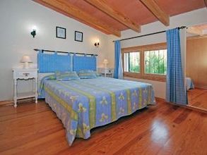 Others 4 Roura - Six Bedroom