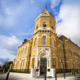 Lansbury Heritage Hotel 1, Hotel One Canada Square