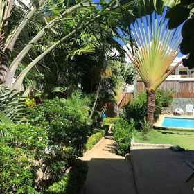 Tiptop Hotel Resto And Delishop 1, 酒店 邦勞卡特威賽道