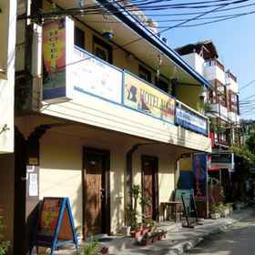 โรงแรมมาริ 1, โรงแรม & ที่พัก Manoc-Manoc Beach