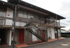 อื่นๆ 2 Epsom Motel