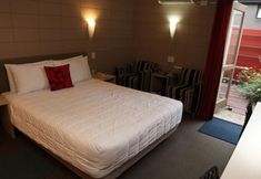 อื่นๆ 7 Epsom Motel