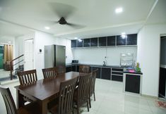 Others 5 Mr J Guesthouse @ Taman Kenangan