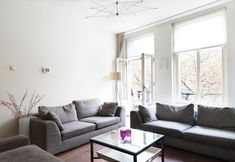 Others 3 Marnix Modern: Supercentral 8P