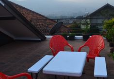 Others 4 Vila Bunga Merah Gelatik