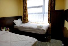 Lainnya 5 Front One Inn Malang