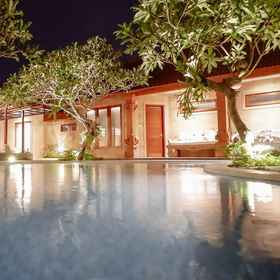 Kutus Kutus Mas Ubud Villa 1, Hotel Rusters Pottery Studio