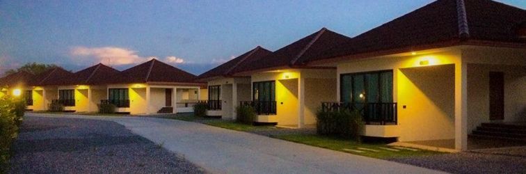 Exterior Saranrom Resort