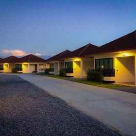 Saranrom Resort 1, Hotel Apollo X ให้เช่าห้องประชุม เช่าห้องติวหนังสือ