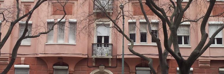 Others Whatever Art B&B