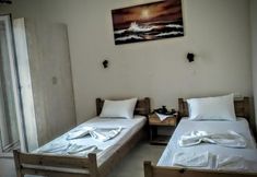 Others 6 Studio Manousos