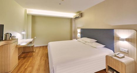 기타 2 Hanting Express Nanchang Honggutan Cuiyuan Road