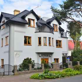 Willa 4 Pory Roku 1, โรงแรม & ที่พัก Wojewodztwo Zachodniopomorskie