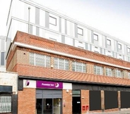 Others 5 Premier Inn London Brixton