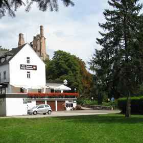 โรงแรม-ร้านอาหาร Burg-Ramstein 1, โรงแรม & ที่พัก Weingut Hubertus M. Apel