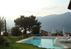 Others 5 B&B Cherry En Rose