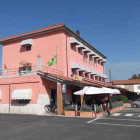 Hotel Da Renato1 , 飯店蒙特罗通多马里蒂莫