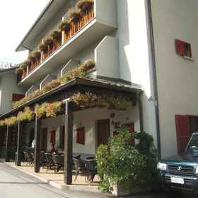Hotel Berlinghera 1, Hotel Carlazzo