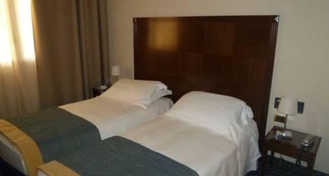 Others 2 Hotel Motel Ascot