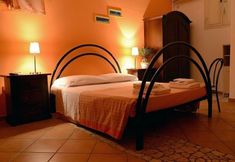 Others 5 Pensione Solaris